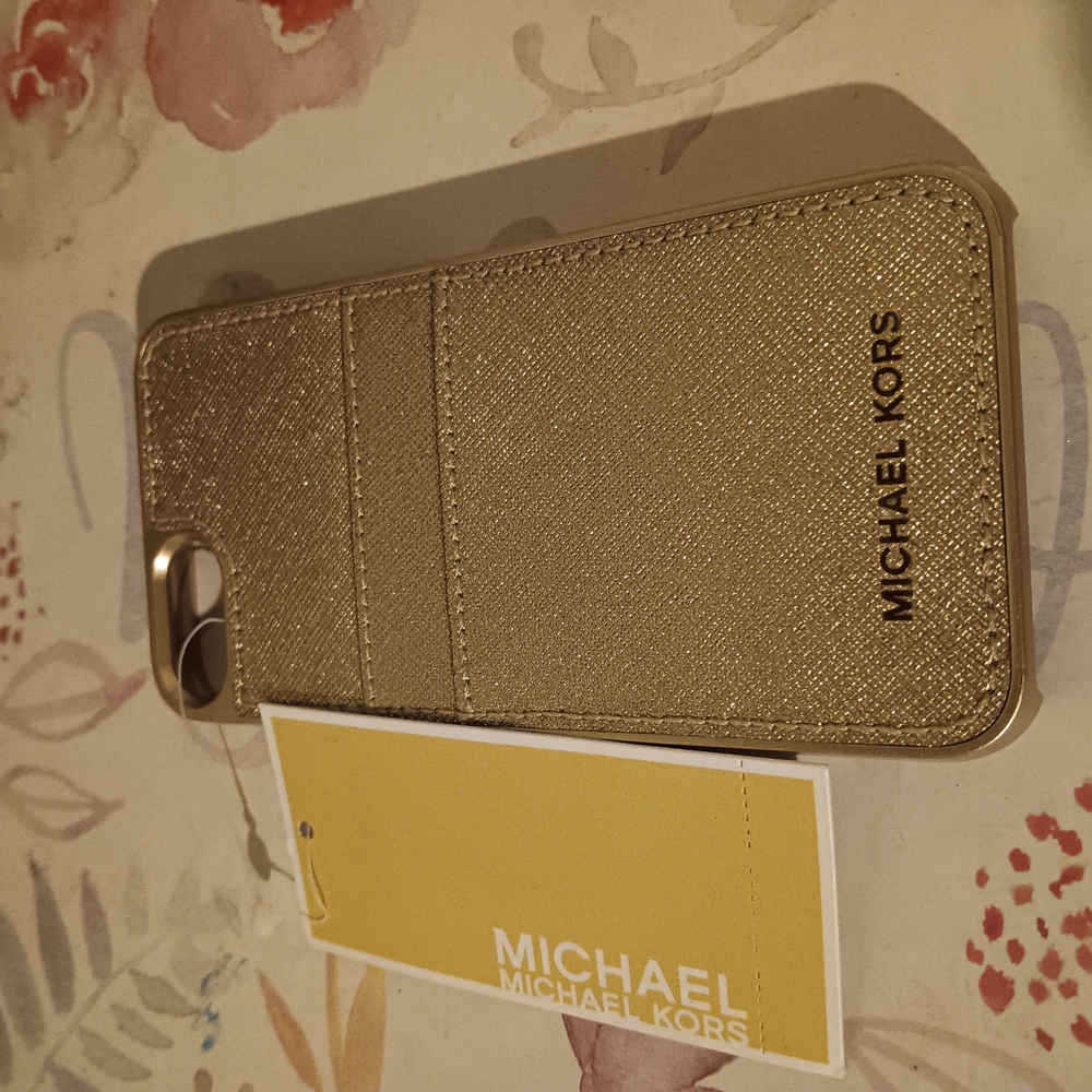 Michael Kors Gold Phone Case IP 7 - Picture 1 of 6